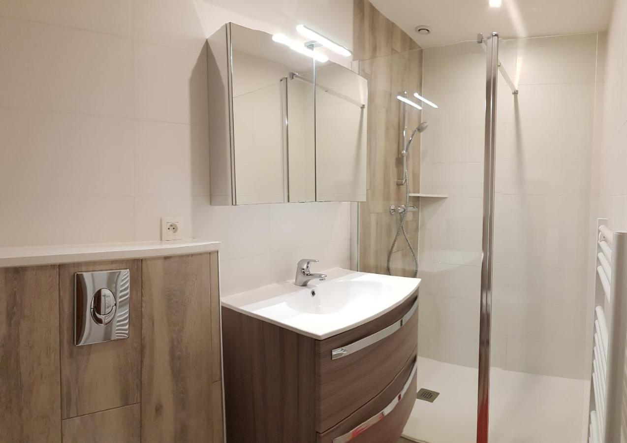 Gites De La Croisee Des Chemins - Piscine Chauffee - Spa, Hammam Et Sauna Izeaux Zewnętrze zdjęcie